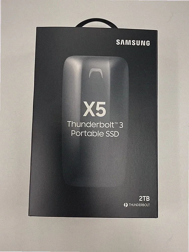 New SAMSUNG X5 Portable External SSD 2TB Thunderbolt 3 MU-PB2T0B/AM