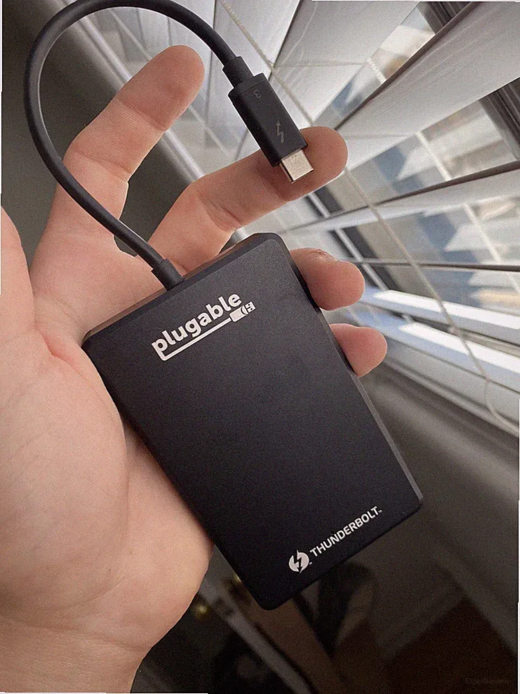 Thunderbolt 3 ssd external hard drive 2tb